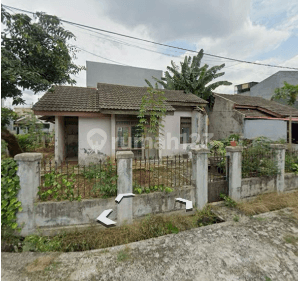 Rumah Tua Hitung Tanah Saja SHM Posisi Hook di Griya Loka Bsd 1