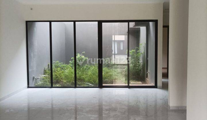 Rumah Sewa 2 Lantai Strategis Fasilitas Premium di Eldora Suvarna 2