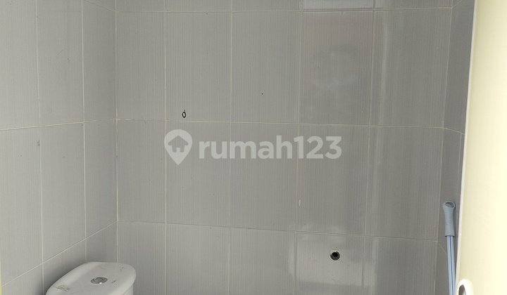 Rumah Baru Mewah SHM Full Bonus Dekat stasiun Cikarang  4