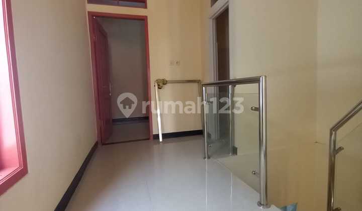 Rumah di Jln baru 2 Lantai Baru SHM Dekat Tol Jorr 3