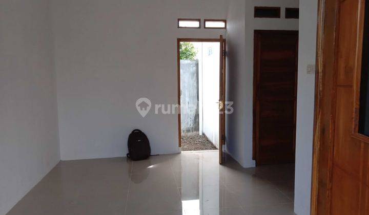 Rumah Cluster Desain Tropis Dengan Lingkungan yang Asri dan Nyaman Lokasi Terdepan Akses Mudah Serta Bebas Banjir 5