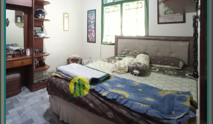 Di jual rumah + kedai dgn luas tanah 2.950 m Di Cianjur

prop165 Rumahf 5
