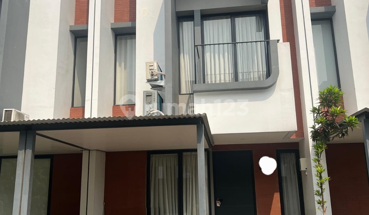 Disewakan Rumah Freja Bsd 2 Lantai Full Furnished, Siap Huni Disewakan Rumah Freja Bsd 2 Lantai Full Furnished, Siap Huni