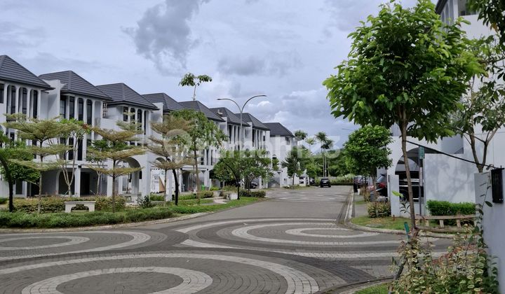 Rumah Aether Greenwich 3 Lantai Posisi Hook, Lebar 8 Jarang Ada Rumah Aether Greenwich 3 Lantai Posisi Hook, Lebar 8 Jarang Ada