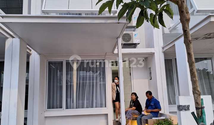 For Rent Fully Furnished Tabebuya House Bsd City, 2 Floors 2 Bedrooms