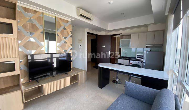 Apartemen 2 BR Menteng Park Hoek Emerald Private Lift Furnished 2