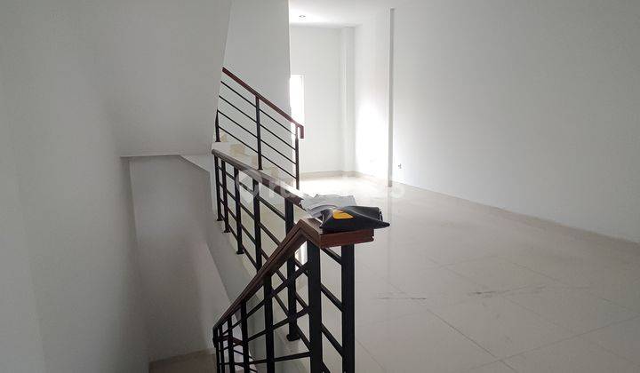 RUKO 3 LANTAI STRATEGIS DI ICON BUSINESS PARK BSD CITY TANGERANG 1