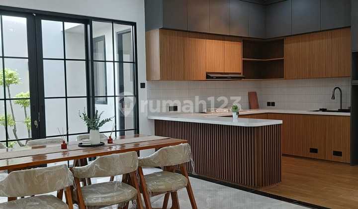 Di Jual Cepat Rumah Premium 2 Lantai Di Kencana Loka 2
