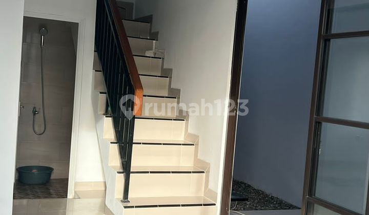 Di Jual Cepat Rumah 2 Lantai Di Pamulang Baru Belum Pernah Di Huni 2