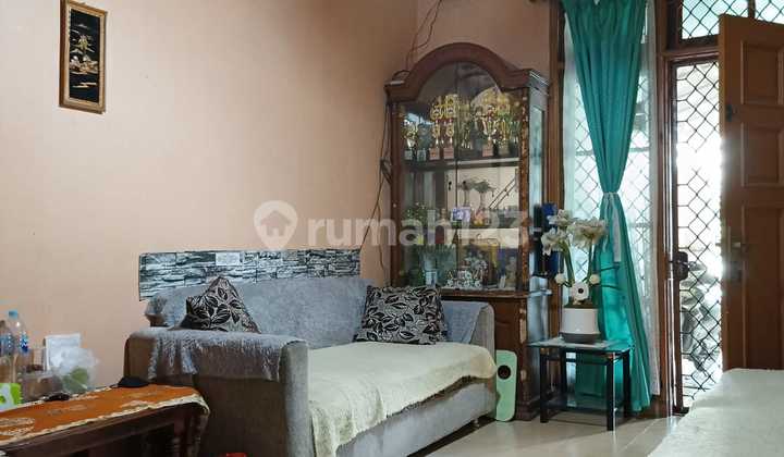 Di Jual Rumah di Villa Dago 2