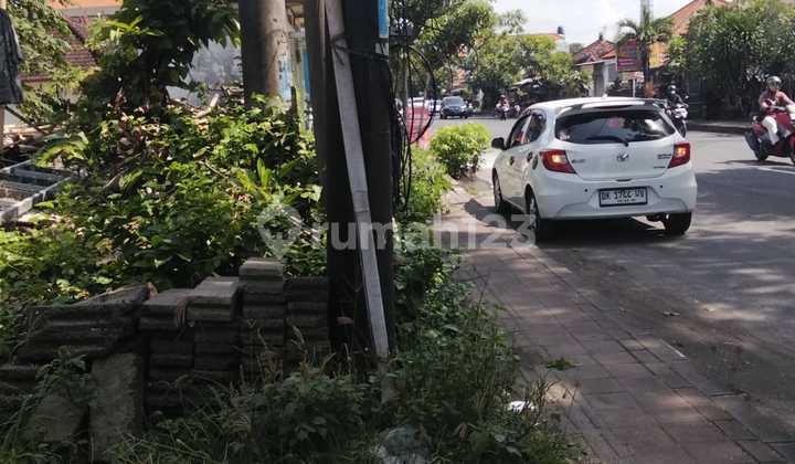 Shop House on Diponegoro Street