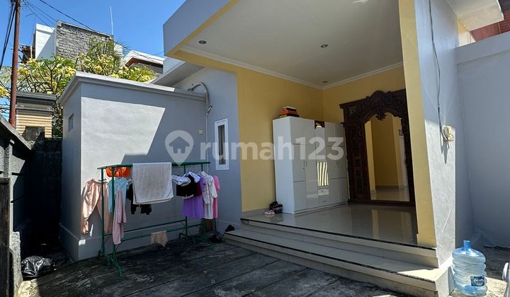 Rumah di Pantai Matahari Terbit 2