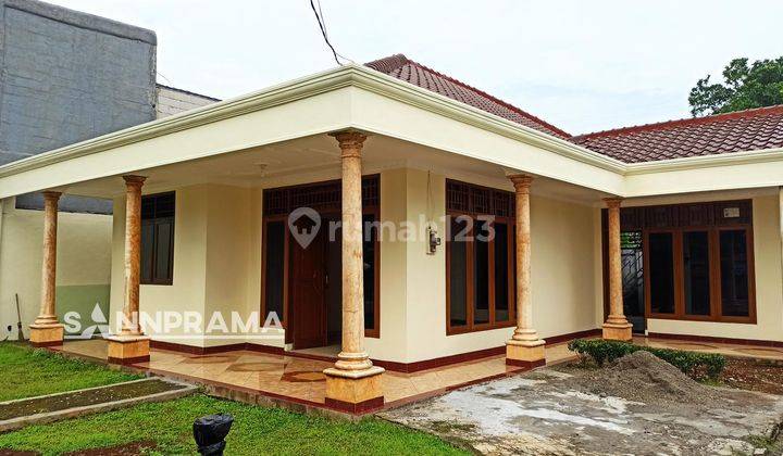 Rumah Bagus Sekali Tanah Luas Pinggir Jalan Raya 1