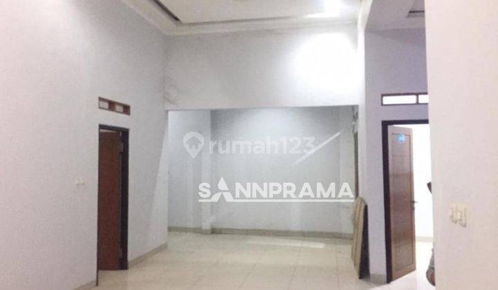 Disewakan Rumah Luas di Tanah Baru Dekat Ui Dan Tol Rn  2