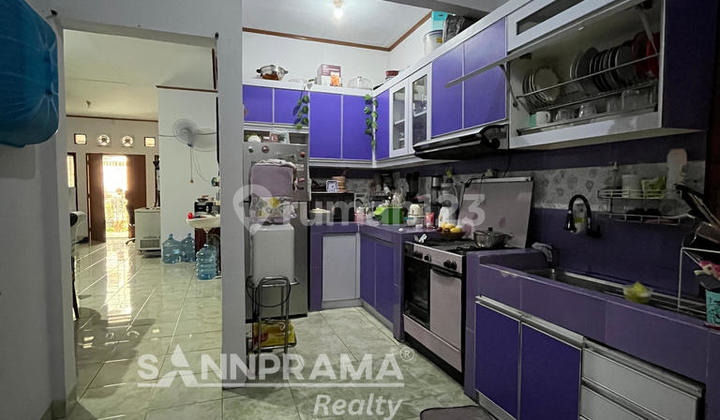 Rumah Luas Mewah di dekat Samsat & Pesona Square -retam-