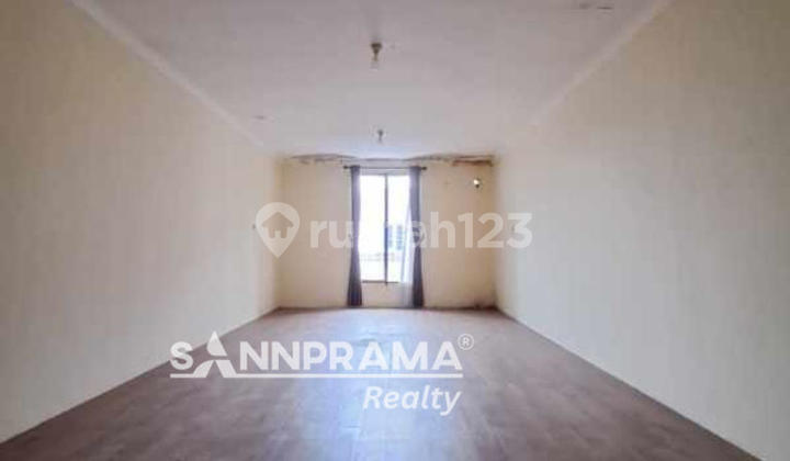 Shop House for Quick Sale on the Side of Tanah Baru Street near Indomart -Rindar- 2