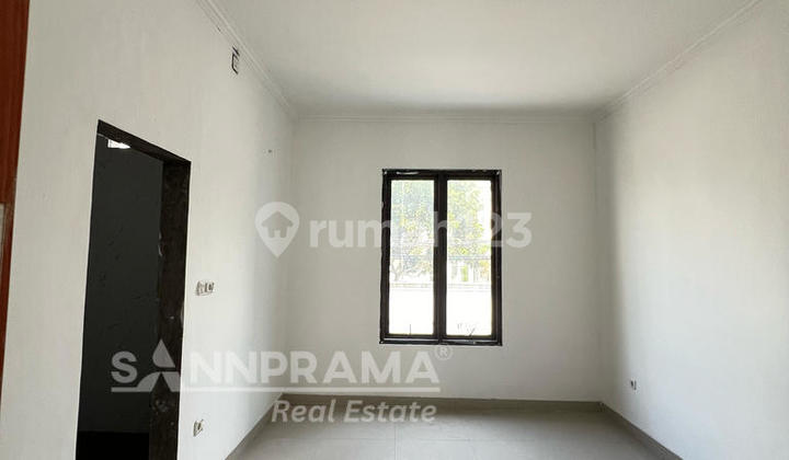 Ready-to-Live New House with SHM, 500 meters to Harjamukti LRT.