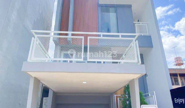 Rumah Baru Minimalis Modern 3 Lt Rtm Kelapa Dua Depok Strategis 1