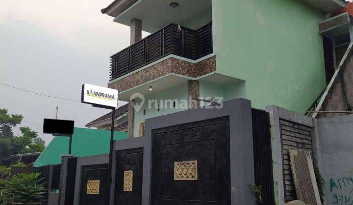 Rumah 2 Lantai Dalam Komplek Maharaja Depok 1