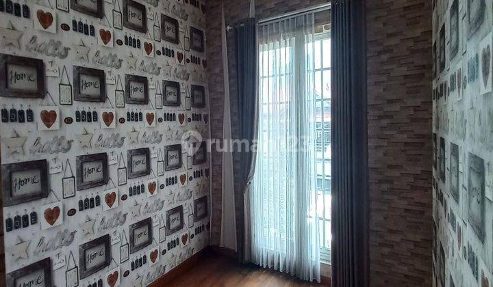 Rumah 2Lt Minimalis Modern di Cempaka Putih Tengah, Jakpus 2