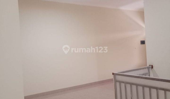 Disewakan dijual Rumah 2 Lantai di Kapasan Kidul, Simokerto  13