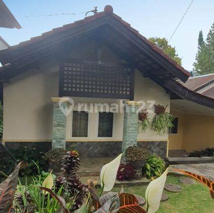 Dijual Villa Grand Trawas Sangat Terawat  12