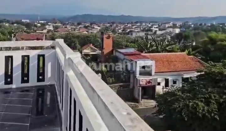 Dijual Rumah View Gunung Laut Kota di Jl. Borobudur Manyaran Semarang 2