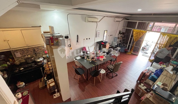 Ruko Dekat ke MRT Cipete 3 Lantai + Rooftop Ruko Dekat ke MRT Cipete 3 Lantai + Rooftop