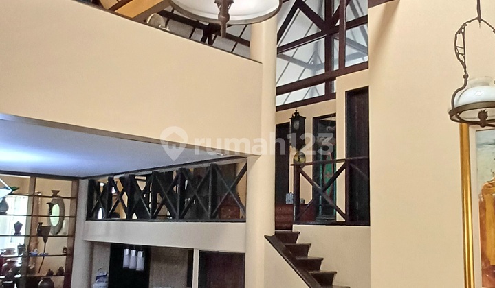 Rumah di Mega Cinere SHM 2 Lantai