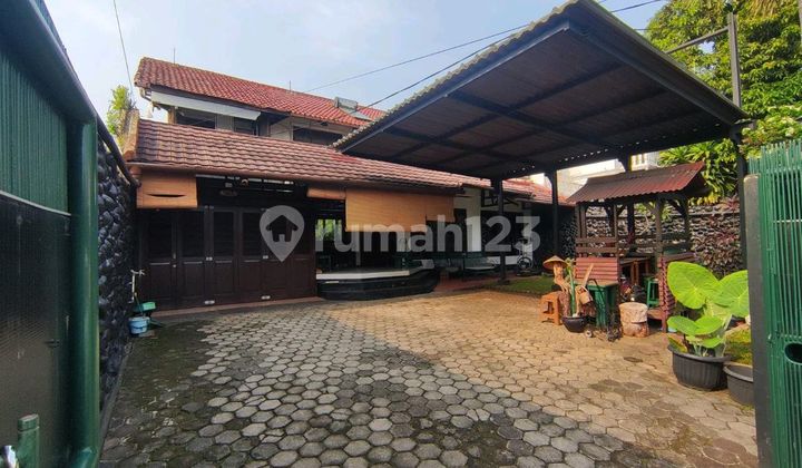Rumah Lebak Bulus 2 Lantai, Strategis