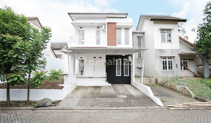 Rumah Cantik 2 Lantai di Lingkungan Asri Bogor Nirwana Residence  1