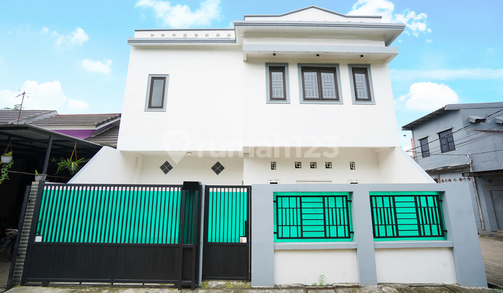 Rumah 2 lantai hook siap huni bekasi dekat cibubur 1
