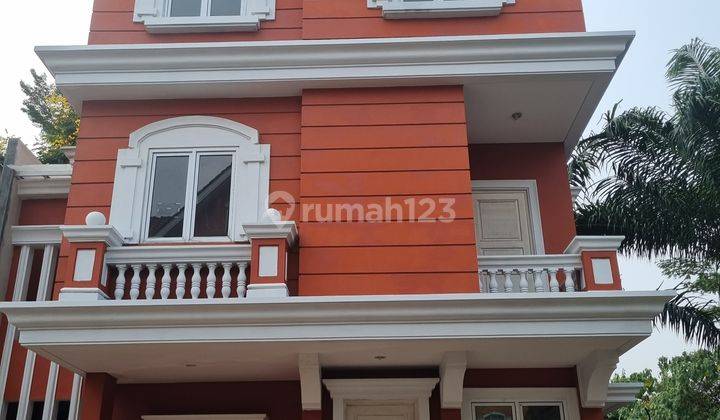 Rumah 2 Lantai Semi Furnished di Cluster Omaha Gading Serpong 1