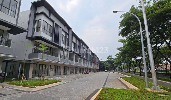 Ruko Baru 3 Lantai Ada Balkon di Bsd Green Wich, Tangerang 1