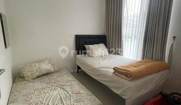 Rumah Bagus Furnished di Kencana Loka BSD, Tangerang Selatan 2