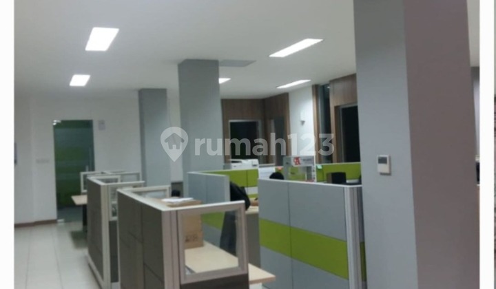 4-Story Building on Jalan Panjang Kebon Jeruk, West Jakarta