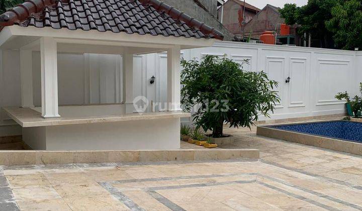 Rumah di Ciganjur 2 Lantai SHM Sudah Renovasi mewah nyaman Dan cocok untuk relaksasi ada kolam renang 1