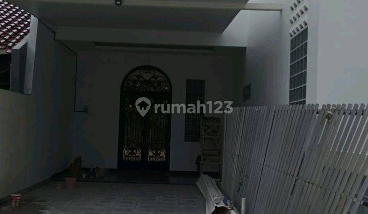 Rumah Semi Furnished Baru SHM - Sertifikat Hak Milik di jagakarsa ragunan kav polri, Jagakarsa 1