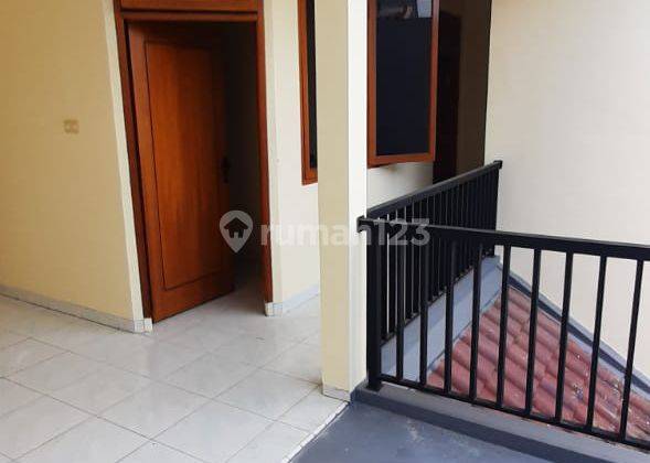 Dijual Rumah Di Taman Surya 3 Lantai Bagus dan Jalan Lebar 2