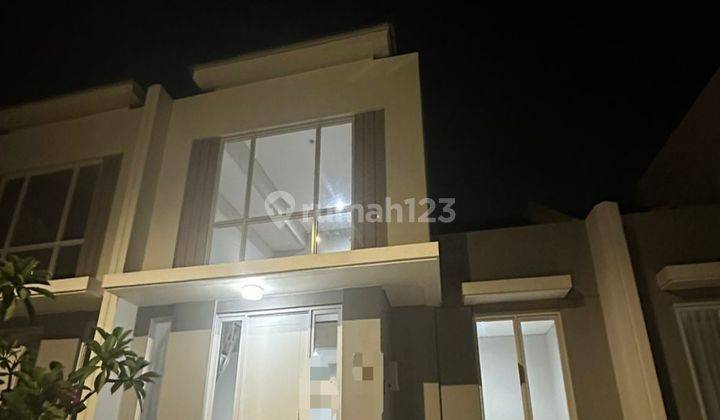 Dijual Rumah Bagus di Paramount Petals Tangerang 1