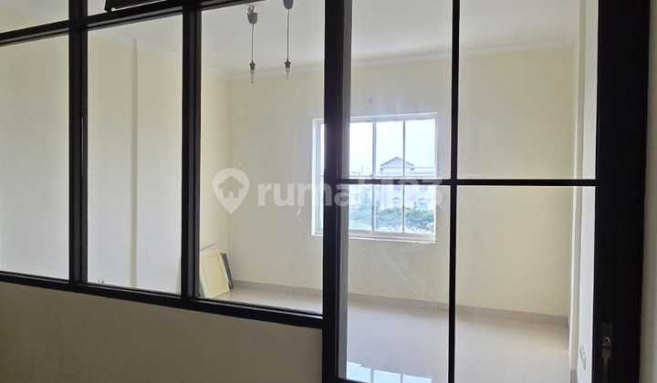 For Sale Shop House Facing Main Road Green Lake City 2