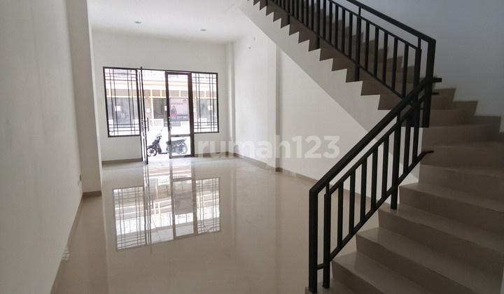 For Rent Shop House Korean Town Facing In Green Lake City