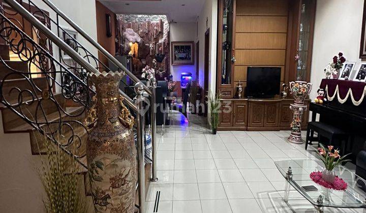 Dijual Rumah Minimalis Modern Luas Gigantic Bagus Di Permata Buana 1