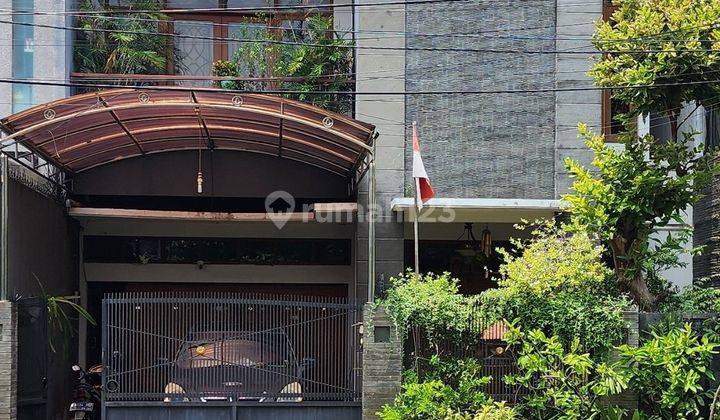 Disewakan Rumah Luas Semi Furnished Lengkap Di Senayan cocok untuk kantor 1