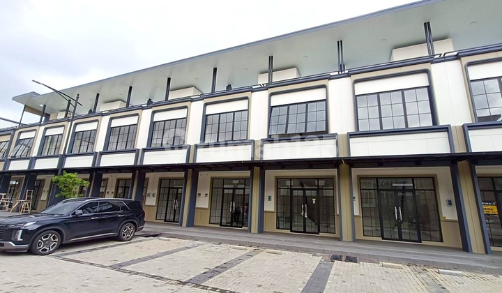 For Rent: Hudson Alfresco Shop House with Rooftop in Gading Serpong For Rent: Hudson Alfresco Shop House with Rooftop in Gading Serpong