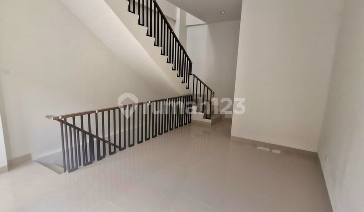 For Rent Shop House The Loop 3 floors BSD CITY