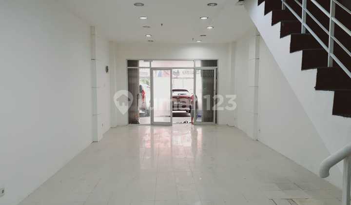 For Rent: ITC BSD Shop House 2 floors 4.5 x 15 BSD For Rent: ITC BSD Shop House 2 floors 4.5 x 15 BSD