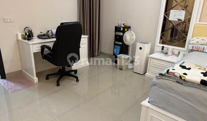 Dijual Rumah Sudah Renov Green Lake City 6X18, 2.5 Lantai 2