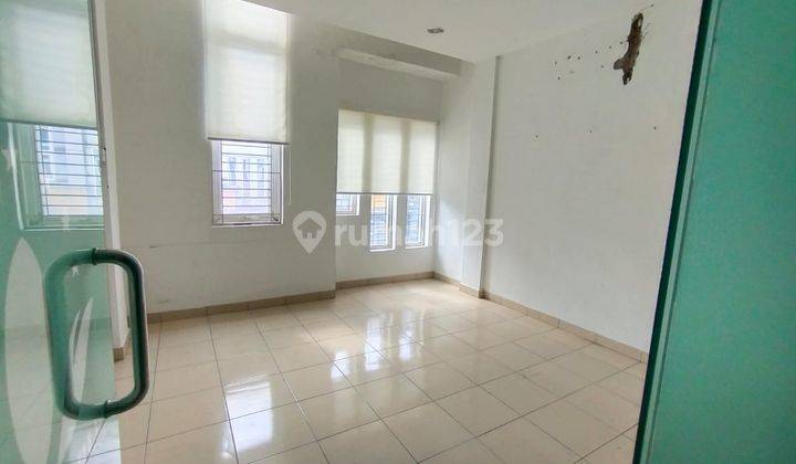 Disewakan Ruko Untuk Kantor Jl Brigjend Katamso Istana Prima 2 6