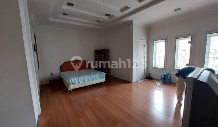 Dijual Cepat Rumah Inti Kota Jl Mantri Brigjend Katamso Maimun 2